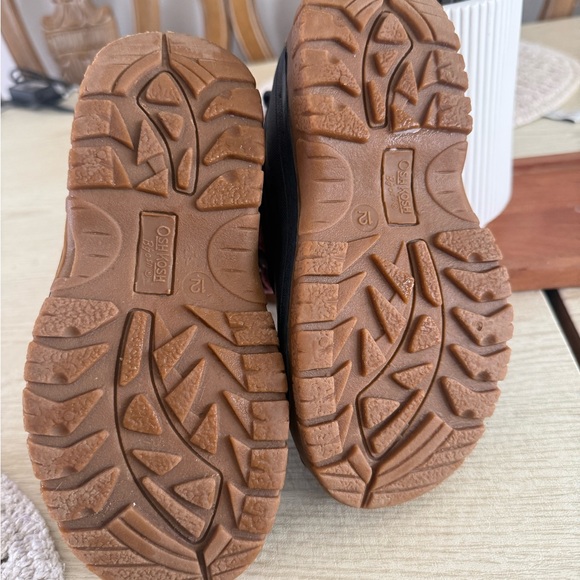 OshKosh B'gosh Pink and Black Kids Rain & Snow Boots - Picture 5 of 6